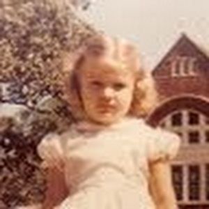 Meet your Posher, Claire